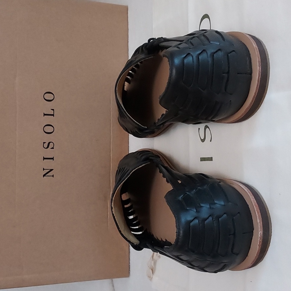 Nisolo Black Woven Leather Huarache Sandals - Picture 3 of 14